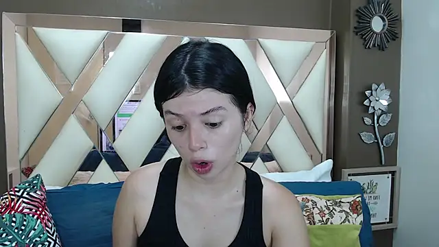Sophie Copers online show from July 14, 6:57 pm