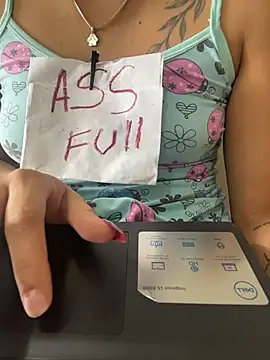 Brunette Dirty Messy online show from April 19, 5:45 pm