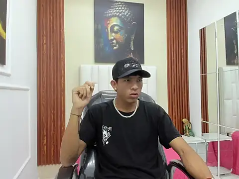 Snapshot of Alexander_villa_ chatting on April 7, 11:48 pm Alexander villa online show from April 7, 11:48 pm