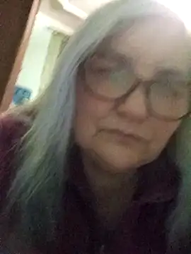 Snapshot of AureliaSky598 chatting on April 18, 7:51 pm AureliaSky598 online show from April 18, 7:51 pm