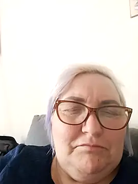 Snapshot of AureliaSky598 chatting on April 19, 12:48 pm AureliaSky598 online show from April 19, 12:48 pm