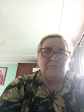 Snapshot of AureliaSky598 chatting on May 12, 11:40 am AureliaSky598 online show from May 12, 11:40 am