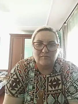 Snapshot of AureliaSky598 chatting on June 9, 12:17 pm AureliaSky598 online show from June 9, 12:17 pm