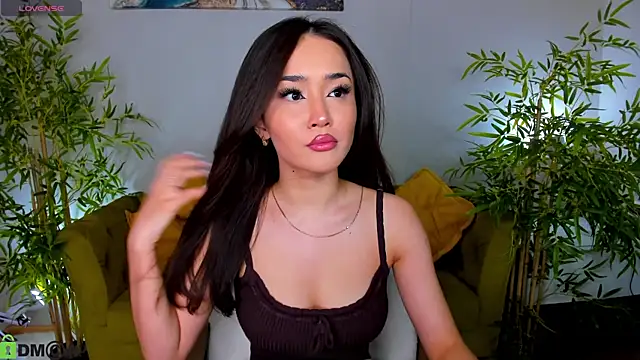 Riddle Lay online show from April 24, 9:56 am