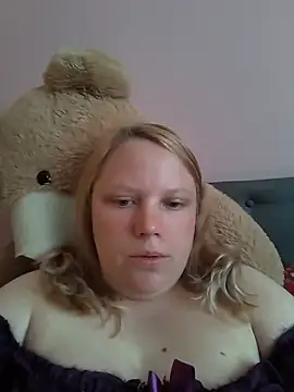 Snapshot of wildaurax chatting on May 27, 6:54 am wildaurax online show from May 27, 6:54 am
