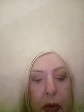 Julia20X online show from April 12, 4:23 pm