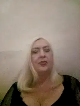 Julia20X online show from April 19, 6:32 pm