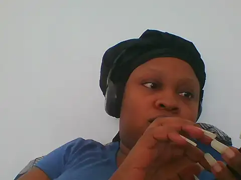 Snapshot of TwerkingTemptress chatting on April 23, 12:15 pm TwerkingTemptress online show from April 23, 12:15 pm