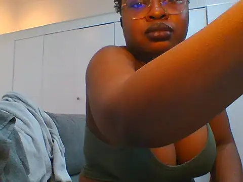 Snapshot of TwerkingTemptress chatting on May 6, 8:36 pm TwerkingTemptress online show from May 6, 8:36 pm