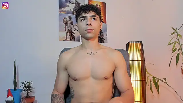 Snapshot of Alex_zt7 chatting on June 2, 3:03 pm Alex zt7 online show from June 2, 3:03 pm