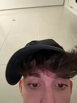 morlzz online show from April 10, 6:23 pm