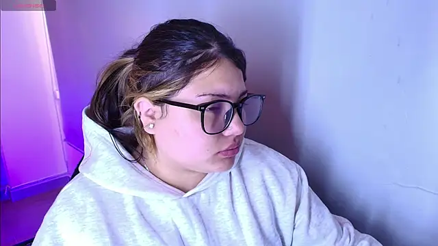 Dreamboo   online show from May 9, 11:37 am