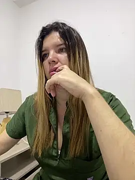 Snapshot of amelia_16 chatting on May 16, 1:32 pm amelia 16 online show from May 16, 1:32 pm