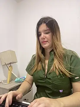 Snapshot of amelia_16 chatting on May 22, 12:44 pm amelia 16 online show from May 22, 12:44 pm