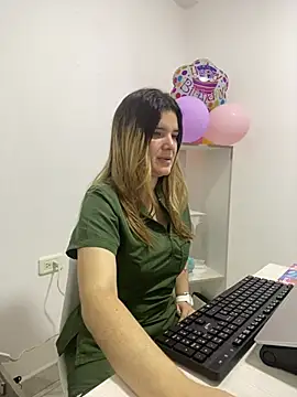 Snapshot of amelia_16 chatting on June 2, 2:41 pm amelia 16 online show from June 2, 2:41 pm