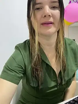Snapshot of amelia_16 chatting on June 6, 8:02 pm amelia 16 online show from June 6, 8:02 pm