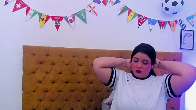 Snapshot of Katty_West chatting on June 24, 7:24 pm Katty West online show from June 24, 7:24 pm