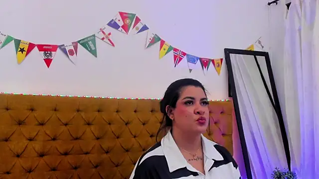 Snapshot of Katty_West chatting on July 3, 6:47 pm Katty West online show from July 3, 6:47 pm