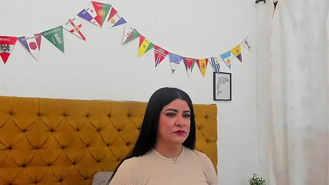 Snapshot of Katty_West chatting on July 11, 8:11 pm Katty West online show from July 11, 8:11 pm