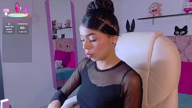 Snapshot of VelinaHoney chatting on April 29, 12:53 pm VelinaHoney online show from April 29, 12:53 pm