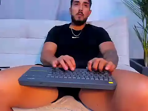 alangreek1 online show from July 7, 2:47 am