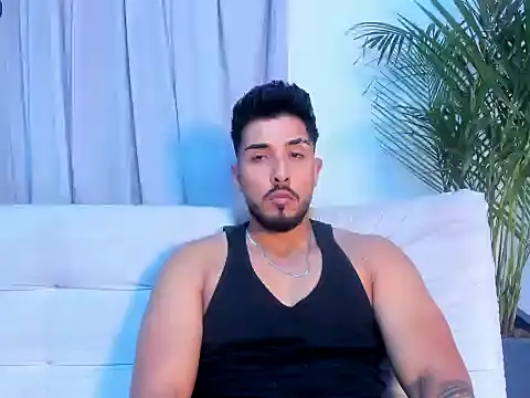 alangreek1 online show from July 10, 12:26 am
