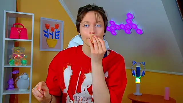 RitaRoses online show from April 13, 7:19 pm