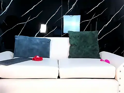 Coleth Foster online show from April 18, 12:09 pm