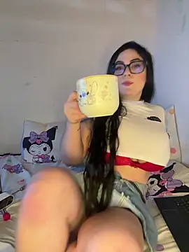 Snapshot of fer_latina26 chatting on April 8, 11:48 pm fer latina26 online show from April 8, 11:48 pm