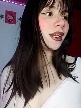 DarlingxX  online show from April 24, 5:10 am