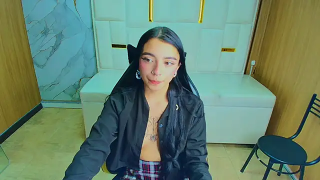 Snapshot of Samantha_petite_tf chatting on May 3, 3:12 am Samantha petite tf online show from May 3, 3:12 am