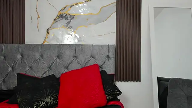 emma harris01 online show from April 11, 7:07 pm