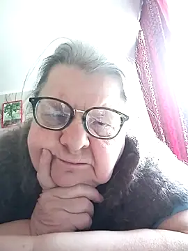 Snapshot of MartaMia68 chatting on April 17, 10:29 am MartaMia68 online show from April 17, 10:29 am