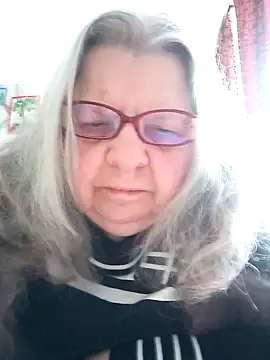 Snapshot of MartaMia68 chatting on April 20, 8:17 am MartaMia68 online show from April 20, 8:17 am