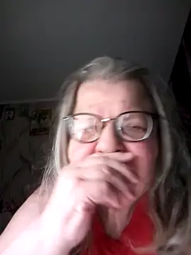 Snapshot of MartaMia68 chatting on May 5, 6:27 pm MartaMia68 online show from May 5, 6:27 pm
