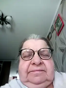 Snapshot of MartaMia68 chatting on May 8, 11:15 am MartaMia68 online show from May 8, 11:15 am