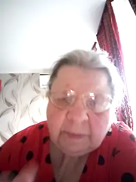 Snapshot of MartaMia68 chatting on May 9, 5:07 pm MartaMia68 online show from May 9, 5:07 pm