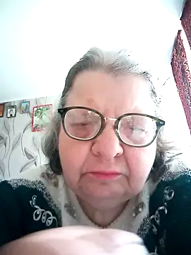 Snapshot of MartaMia68 chatting on May 13, 9:06 am MartaMia68 online show from May 13, 9:06 am