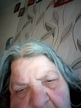 Snapshot of MartaMia68 chatting on May 15, 2:40 am MartaMia68 online show from May 15, 2:40 am
