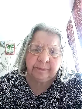 Snapshot of MartaMia68 chatting on May 16, 11:09 am MartaMia68 online show from May 16, 11:09 am