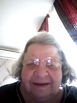 Snapshot of MartaMia68 chatting on May 18, 4:24 pm MartaMia68 online show from May 18, 4:24 pm