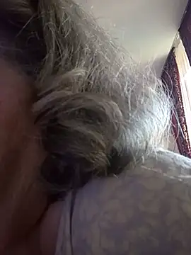 Snapshot of MartaMia68 chatting on June 15, 4:36 am MartaMia68 online show from June 15, 4:36 am