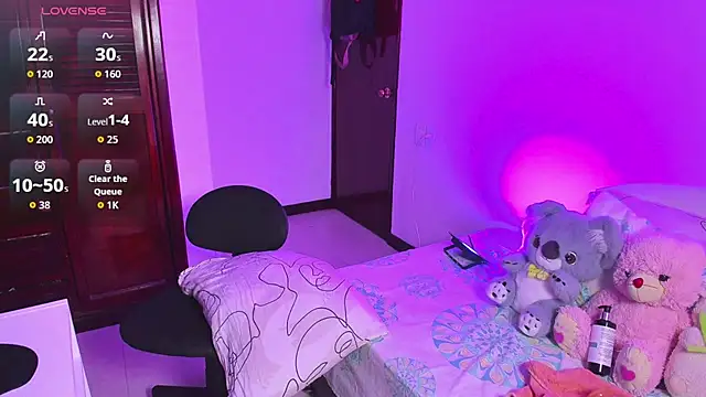 Snapshot of liiliie_petite chatting on July 20, 8:44 pm liiliie petite online show from July 20, 8:44 pm