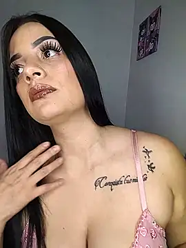 Luna scarllet8 online show from May 19, 1:11 am