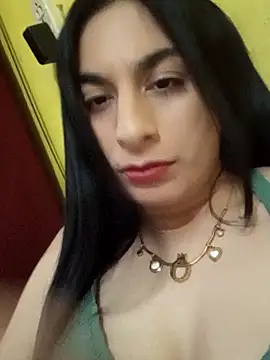 Snapshot of Perlizz_95 chatting on April 18, 3:21 am Perlizz 95 online show from April 18, 3:21 am