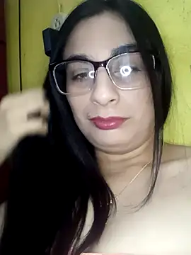 Snapshot of Perlizz_95 chatting on May 1, 6:12 pm Perlizz 95 online show from May 1, 6:12 pm