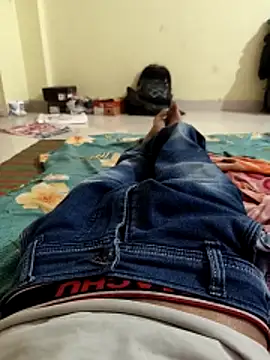  younger couples  online show from April 11, 10:03 pm