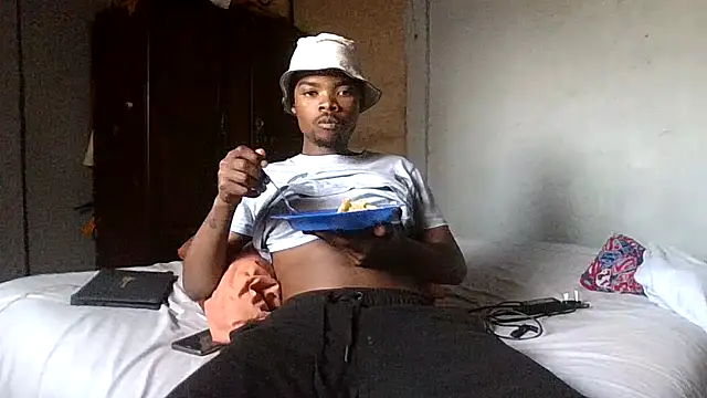 Snapshot of Nkazimulz chatting on August 8, 11:56 am Nkazimulz online show from August 8, 11:56 am