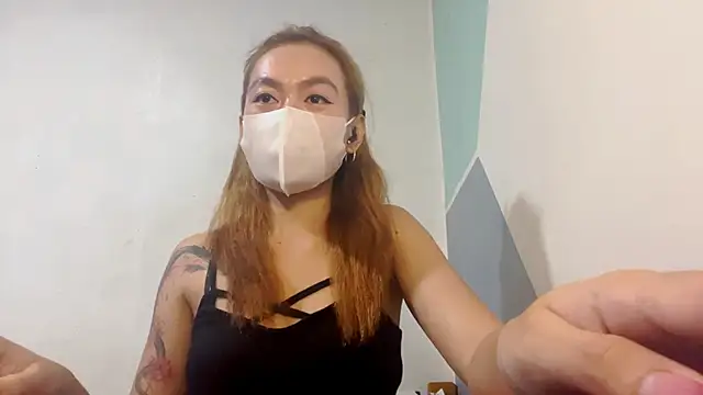 Snapshot of LadyBianca19 chatting on May 3, 12:11 pm LadyBianca19 online show from May 3, 12:11 pm