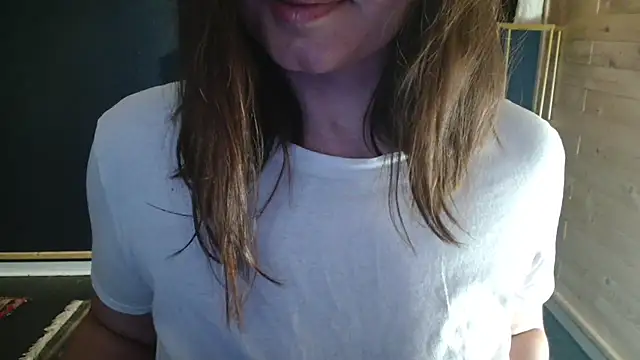 Snapshot of NicoleLove_ chatting on August 2, 5:06 am NicoleLove online show from August 2, 5:06 am